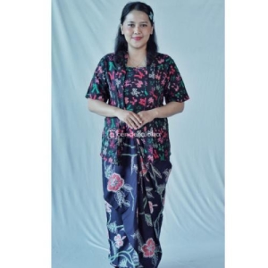 Kebaya Kutubaru Lengan Pendek Hitam Motif pita Merah Hijau