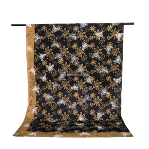 Kain Batik Motif Bunga Kupu Coklat Hitam