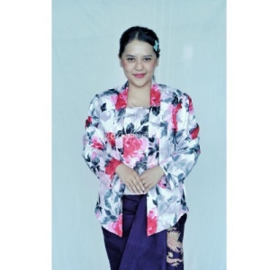 Kebaya Kutubaru Panjang Motif Bunga Mawar Merah
